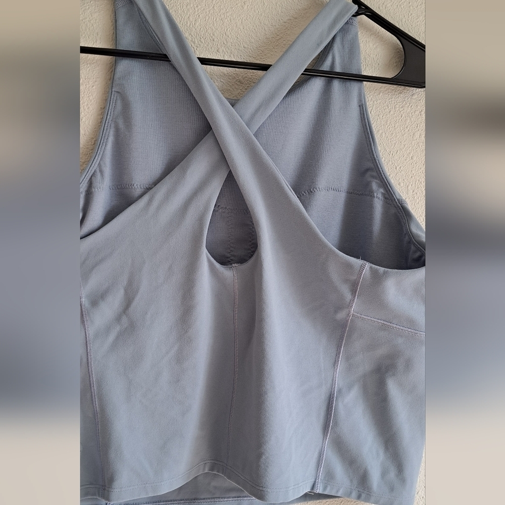 Lululemon Key To Balance Tank- Chambray. Size 14. No pads. - Picture 5 of 9